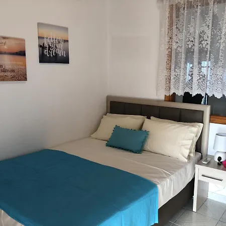 Mari Apartment