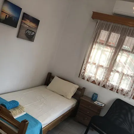 Mari * Agios Nikolaos (Chalkidiki)