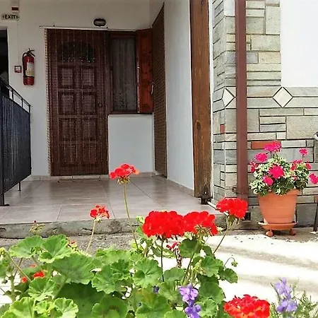 Mari آغيوس نيكولاوس