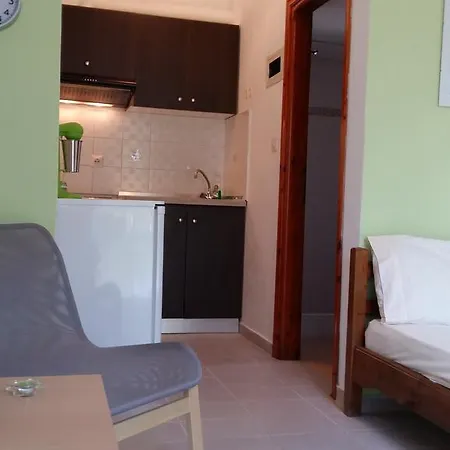 Mari * Agios Nikolaos (Chalkidiki)