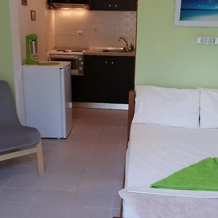 Mari Apartment