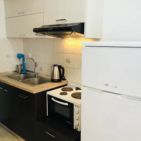 Mari Apartment *